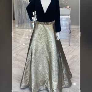 Beautiful Evening gown.